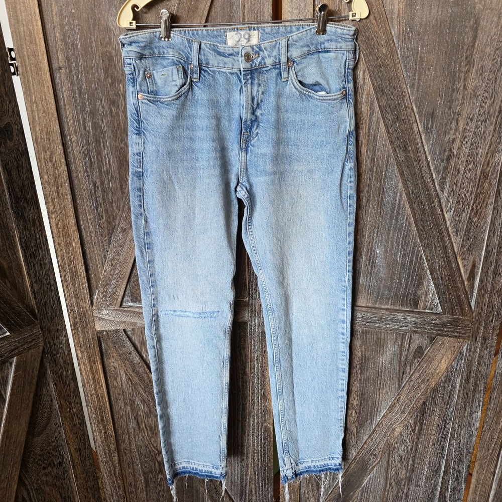 We the Free People Jeans Women's Size 29 Light Denim Straight Frayed Hem Stretch